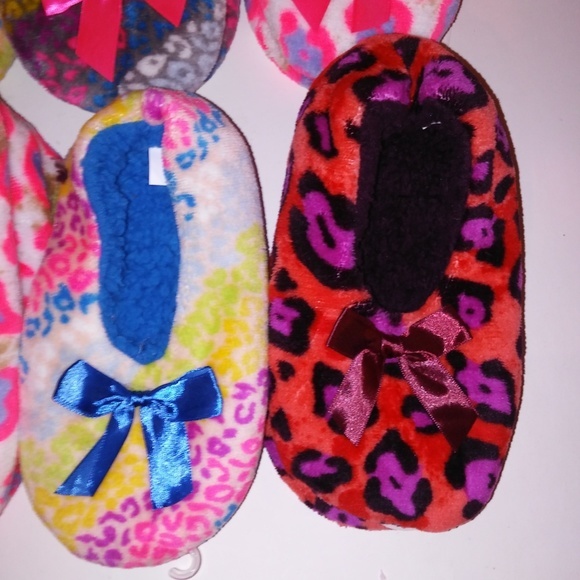 Set‎ of 12 Slipper Socks - Picture 3 of 8